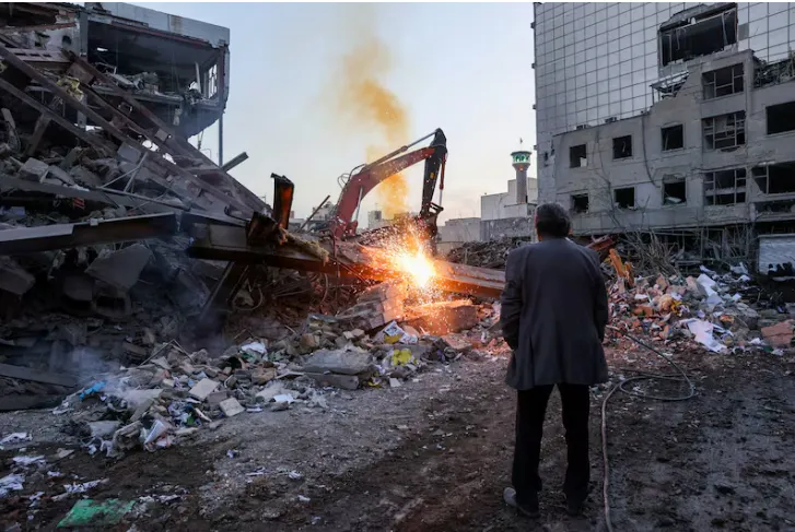 Di dời h&agrave;ng loạt khỏi Iran, c&aacute;c nước gấp r&uacute;t sơ t&aacute;n c&ocirc;ng d&acirc;n ở Trung Đ&ocirc;ng  - Ảnh 2.