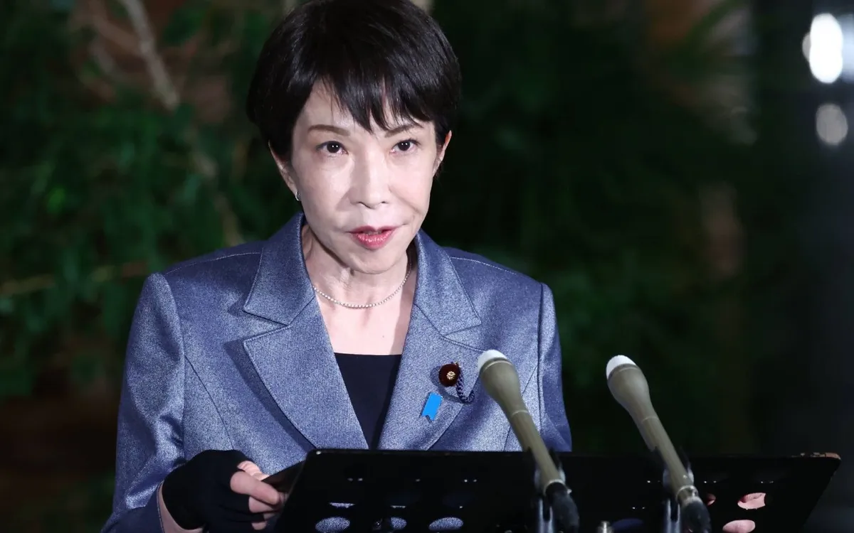 Thủ tướng Sanae Takaichi phát biểu trước các phóng viên tại Văn phòng Thủ tướng trước thềm cuộc họp Hội đồng An ninh Quốc gia hôm 28/2/2026. (Ảnh: JIJI)