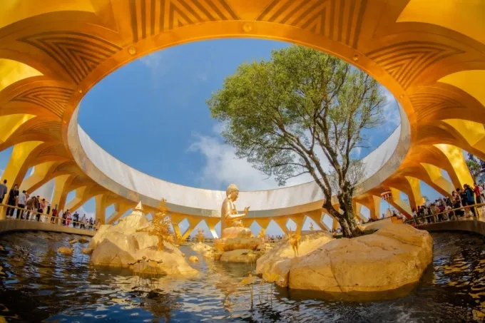 H&agrave;ng ngh&igrave;n người h&agrave;nh hương n&uacute;i B&agrave; Đen dịp rằm th&aacute;ng Gi&ecirc;ng- Ảnh 1.