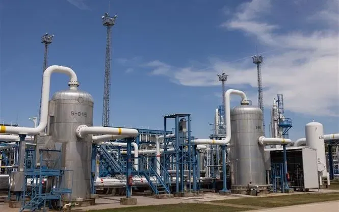 Gi&aacute; dầu v&agrave; kh&iacute; đốt tăng vọt, thị trường năng lượng to&agrave;n cầu tiếp tục biến động- Ảnh 1.