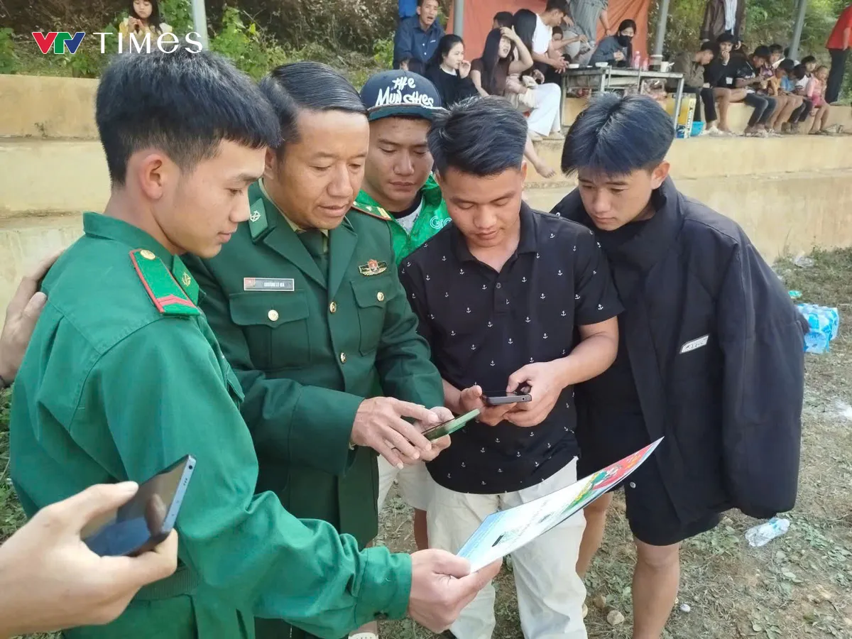 Lai Ch&acirc;u: Lan tỏa &ldquo;Thư viện ph&aacute;p luật số&rdquo; nơi ph&ecirc;n dậu Tổ quốc - Ảnh 1.