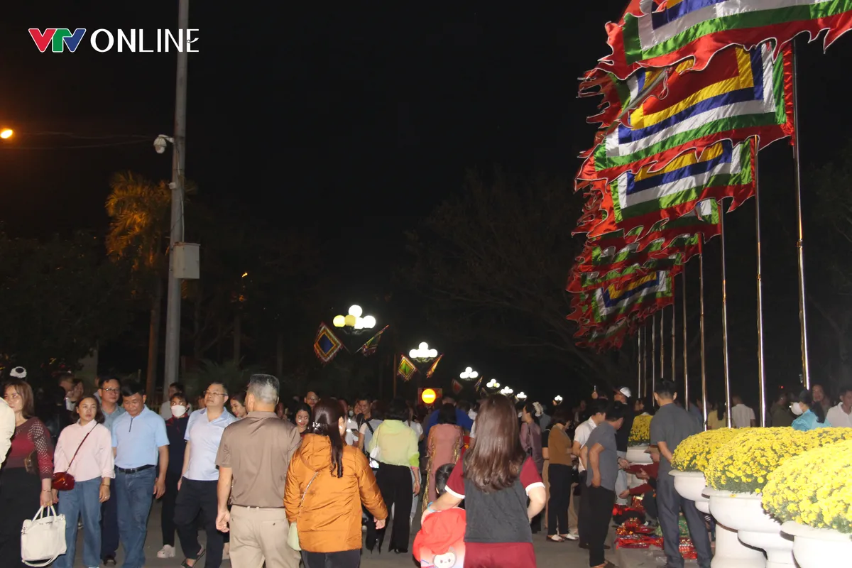 Trang trọng lễ Khai ấn Đền Trần xuân Bính Ngọ 2026 - Ảnh 5.