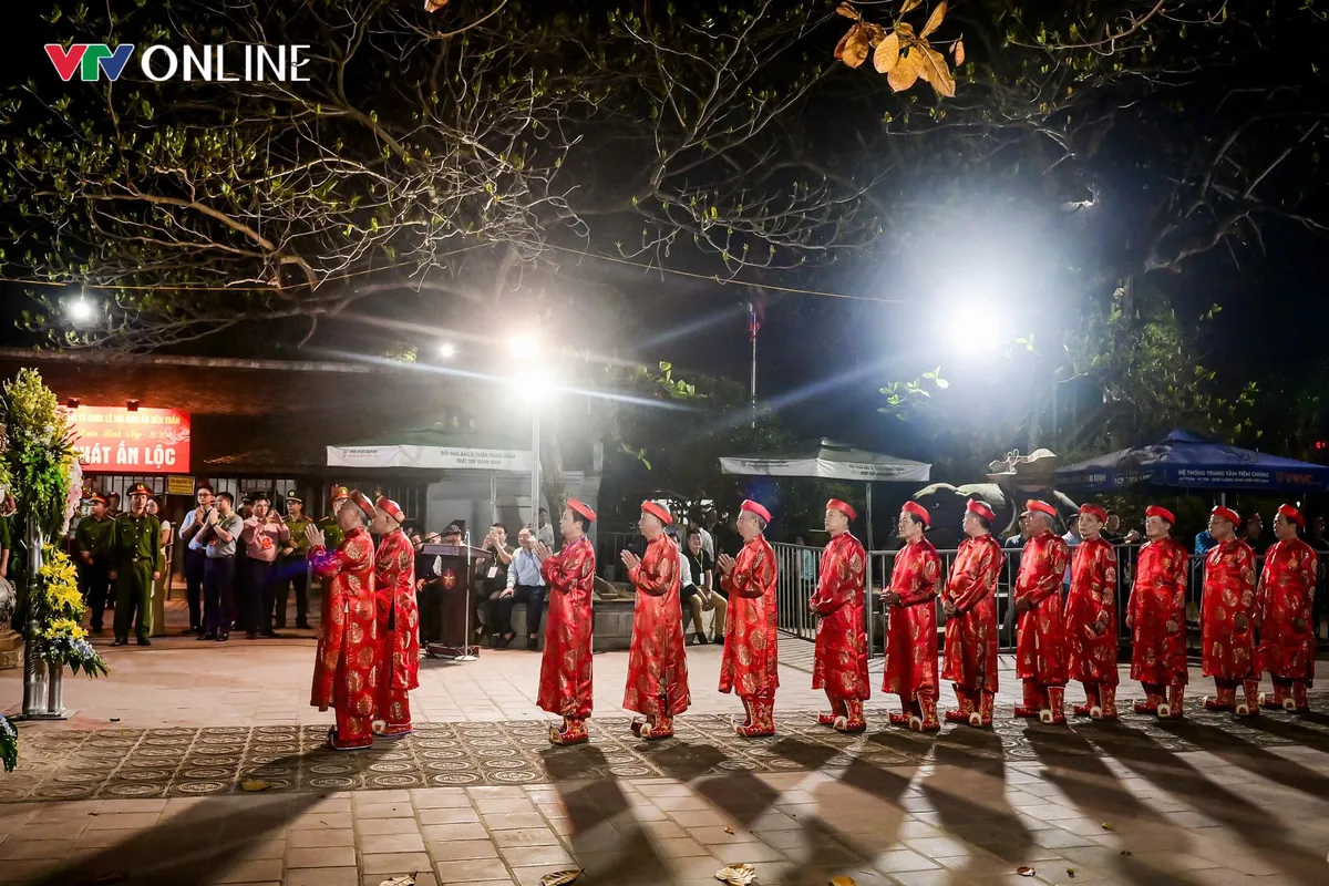 Trang trọng lễ Khai ấn Đền Trần xuân Bính Ngọ 2026 - Ảnh 6.