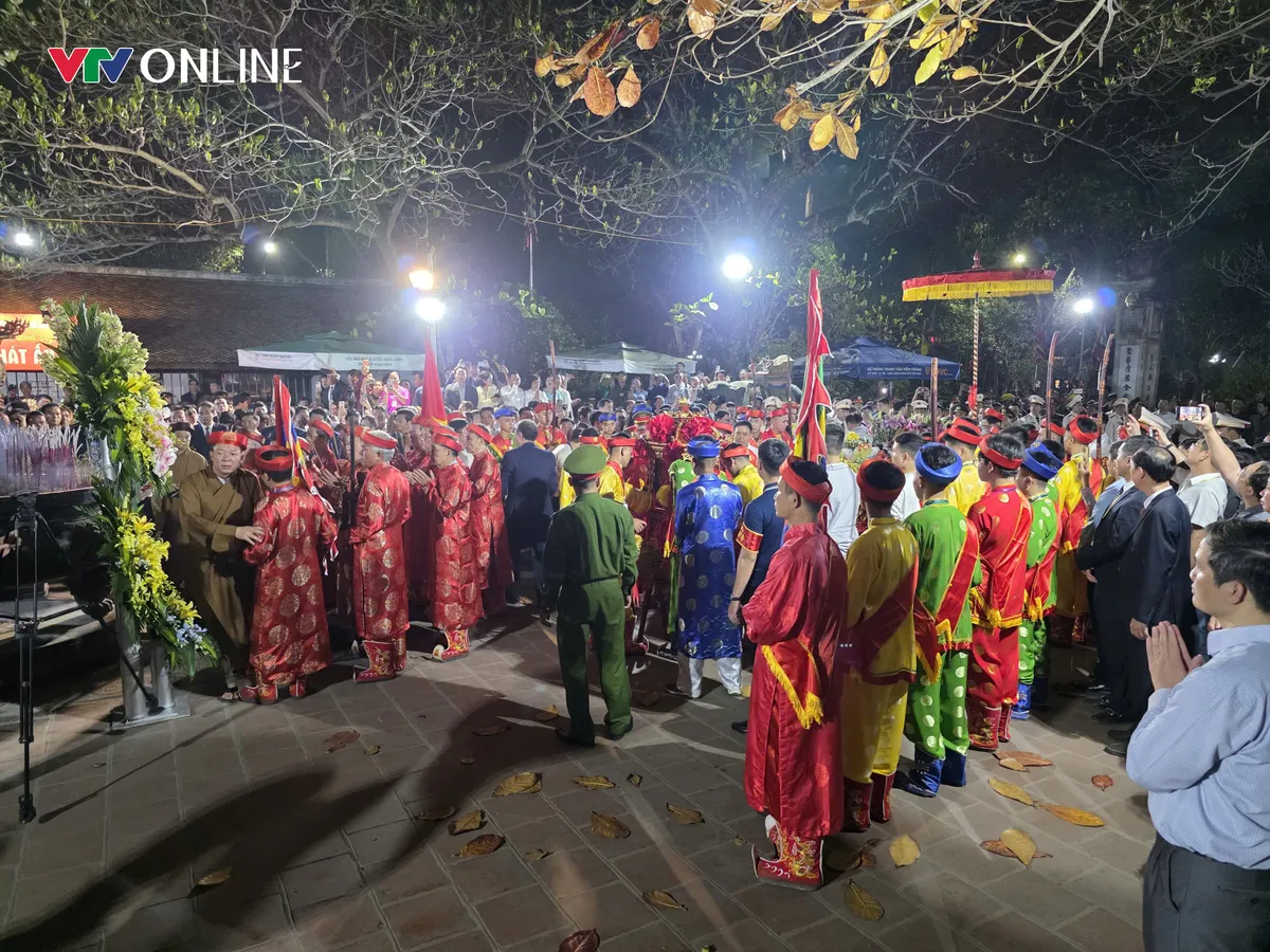 Trang trọng lễ Khai ấn Đền Trần xuân Bính Ngọ 2026 - Ảnh 7.