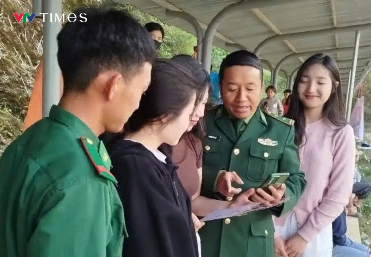 Lai Ch&acirc;u: Lan tỏa &ldquo;Thư viện ph&aacute;p luật số&rdquo; nơi ph&ecirc;n dậu Tổ quốc - Ảnh 4.