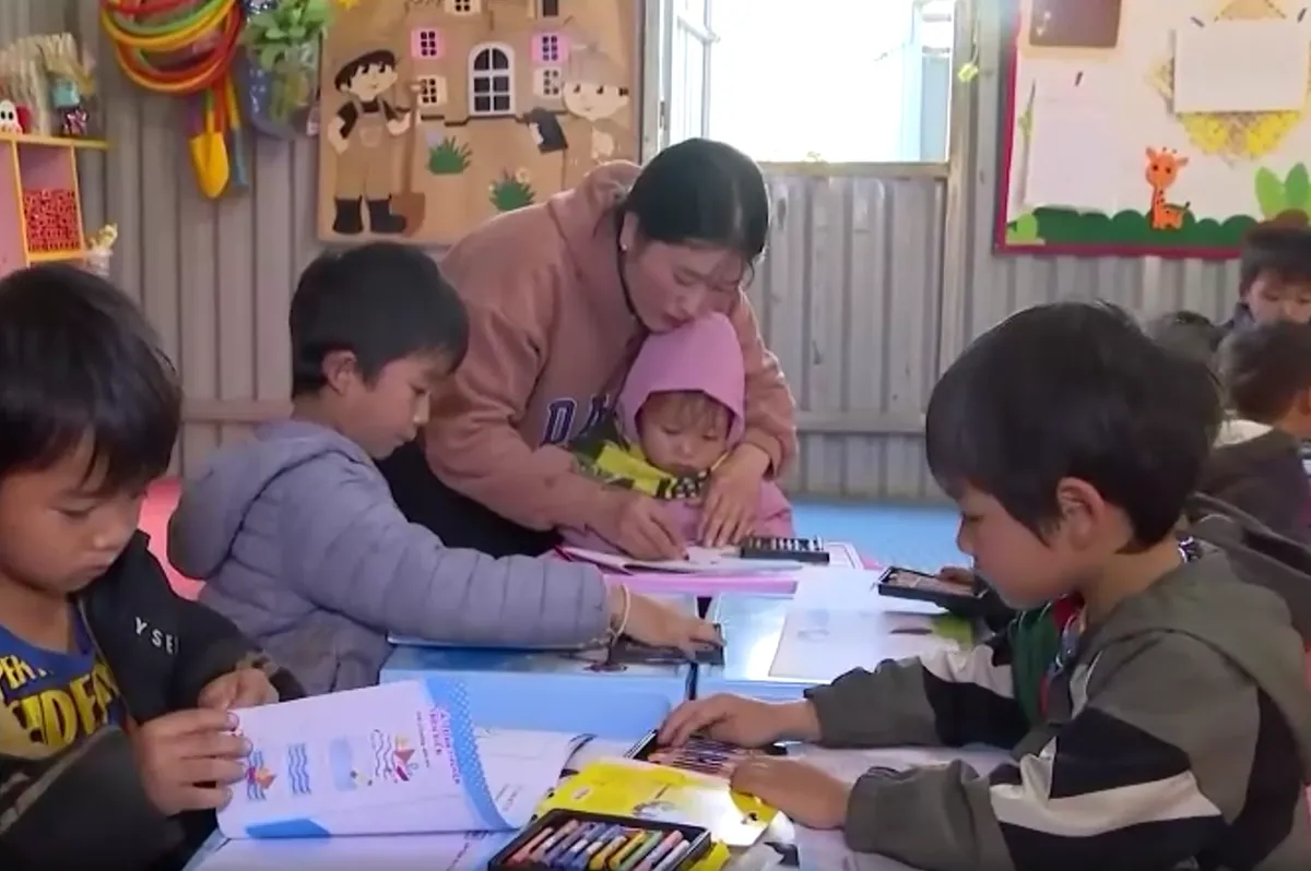 Ấm &aacute;p chương tr&igrave;nh &ldquo;Bữa s&aacute;ng c&ugrave;ng em&rdquo; tại x&atilde; bi&ecirc;n giới Phi&ecirc;ng Kho&agrave;i - Ảnh 5.