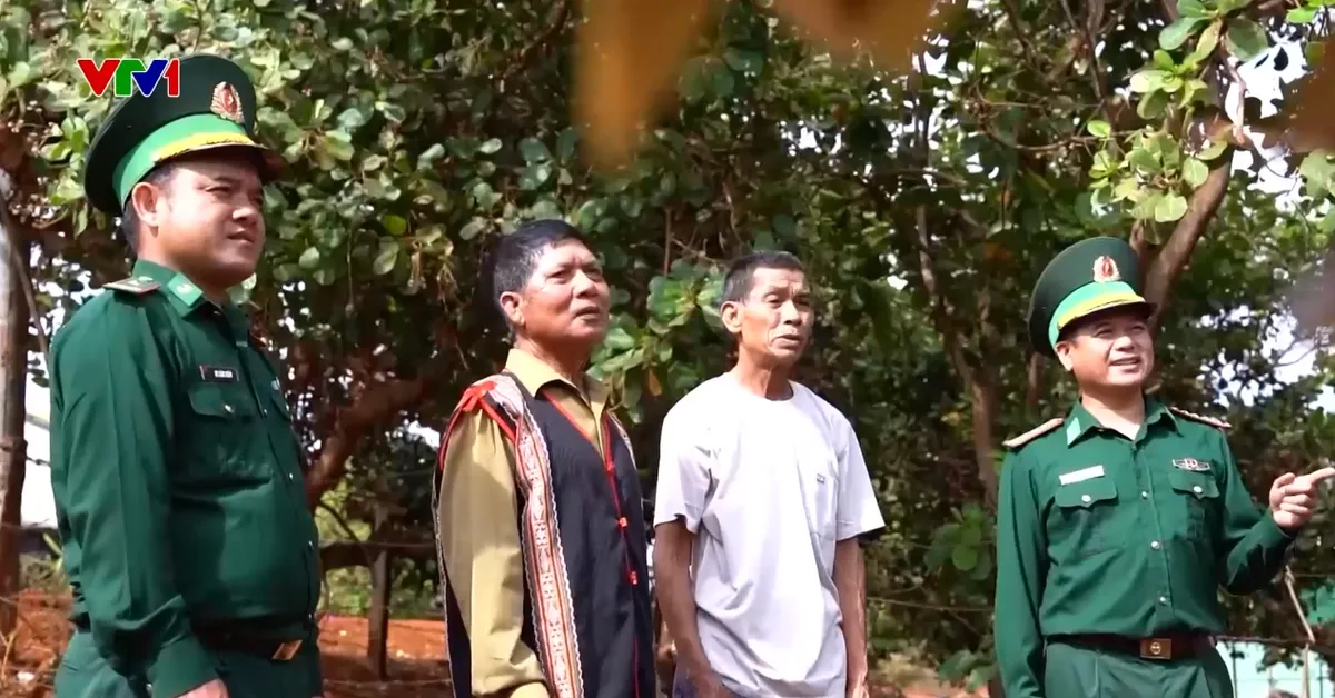 Gắn kết t&igrave;nh qu&acirc;n d&acirc;n nơi ph&ecirc;n dậu Tổ quốc - Ảnh 1.