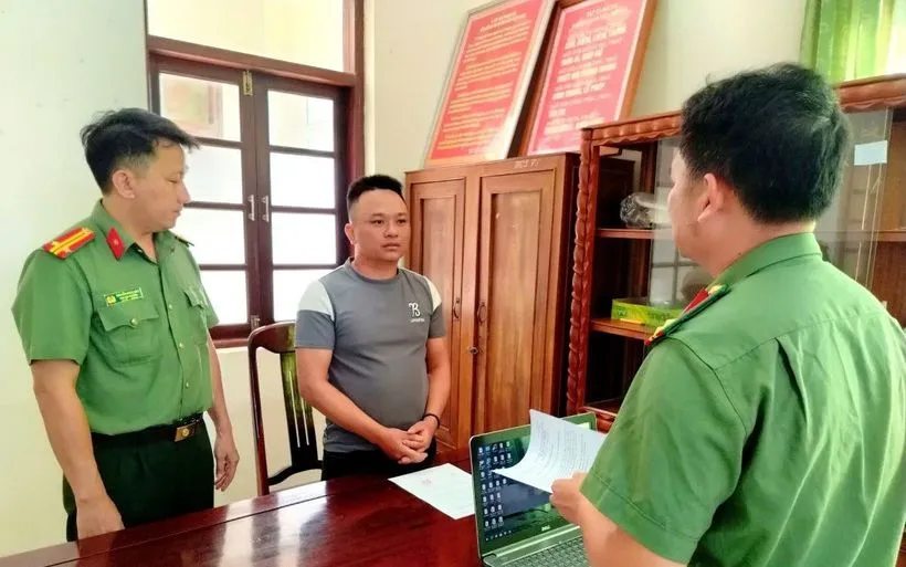 Khởi tố thuyền trưởng đưa tàu sang vùng biển Philippines đánh cá trái phép - Ảnh 1.