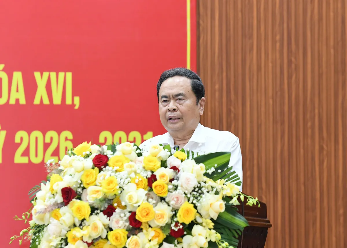 Chủ tịch Quốc hội dự Hội nghị tiếp x&uacute;c cử tri tại x&atilde; Đ&ocirc;ng Thạnh, TP H&ocirc;̀ Chí Minh - Ảnh 4.