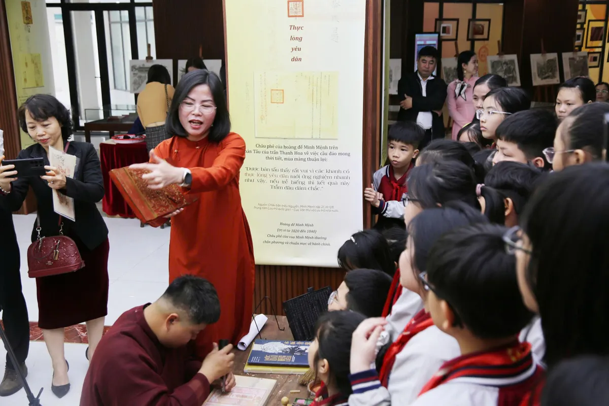 Khi lưu trữ trở th&agrave;nh lớp học lịch sử trực quan- Ảnh 1.