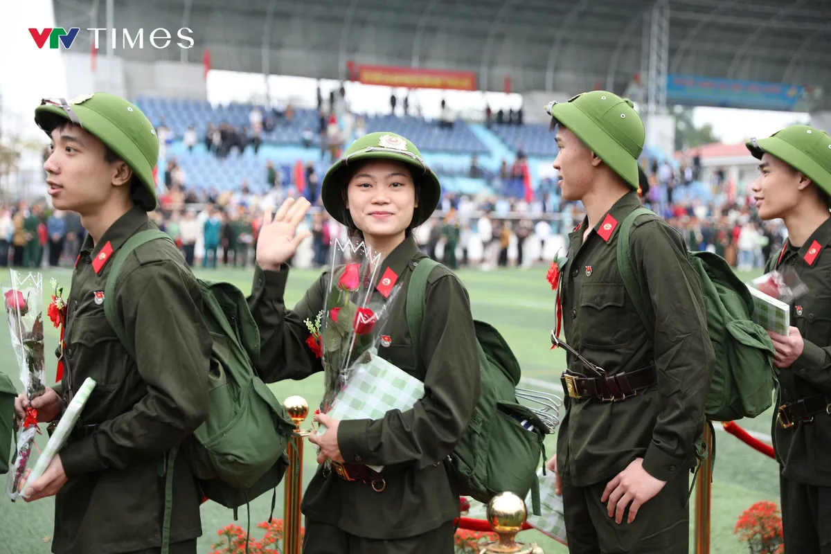 Hơn 6000 thanh niên Phú Thọ lên đường nhập ngũ Ngày hội tòng quân 2026 - Ảnh 3.