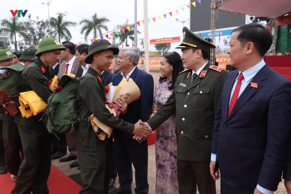 L&acirc;m Đồng: Hơn 900 thanh ni&ecirc;n thực hiện nghĩa vụ C&ocirc;ng an nh&acirc;n d&acirc;n năm 2026 - Ảnh 2.