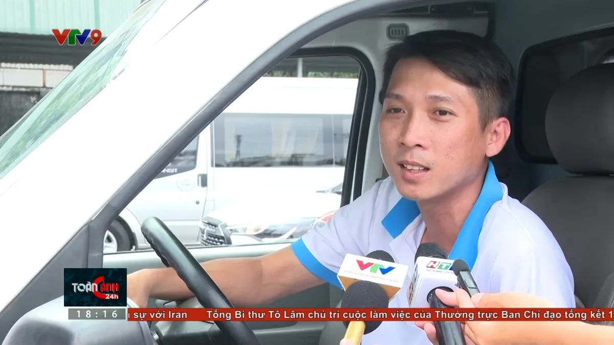 tc24h-0403-4 trần quốc toàn.jpg