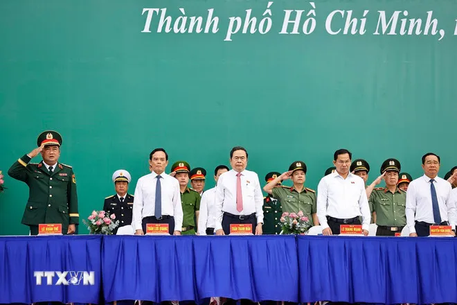 Chủ tịch Quốc hội Trần Thanh Mẫn dự Lễ giao nhận qu&acirc;n năm 2026 tại TP Hồ Ch&iacute; Minh - Ảnh 1.