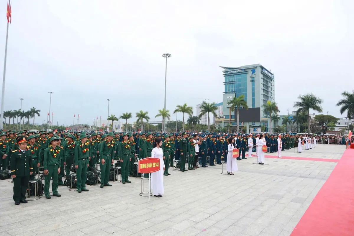 Đ&agrave; Nẵng: Tạo điều kiện để chiến sĩ mới nhanh ch&oacute;ng h&ograve;a nhập m&ocirc;i trường qu&acirc;n ngũ - Ảnh 1.