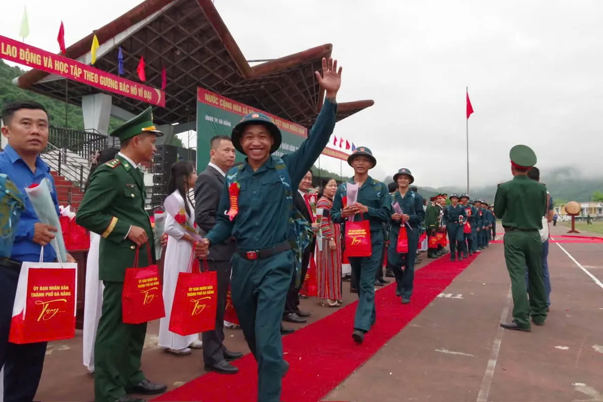 Đ&agrave; Nẵng: Tạo điều kiện để chiến sĩ mới nhanh ch&oacute;ng h&ograve;a nhập m&ocirc;i trường qu&acirc;n ngũ - Ảnh 10.