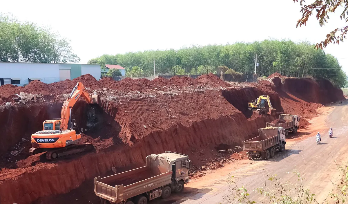 Đồng Nai: Hỗ trợ hộ d&acirc;n bị ảnh hưởng dự &aacute;n ĐT.753, UBND tỉnh chỉ đạo tạm dừng thi c&ocirc;ng - Ảnh 1.