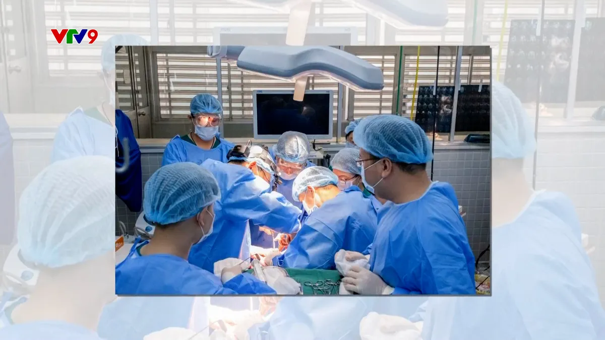 Cứu sống bệnh nhân ung thư hốc mũi hiếm gặp