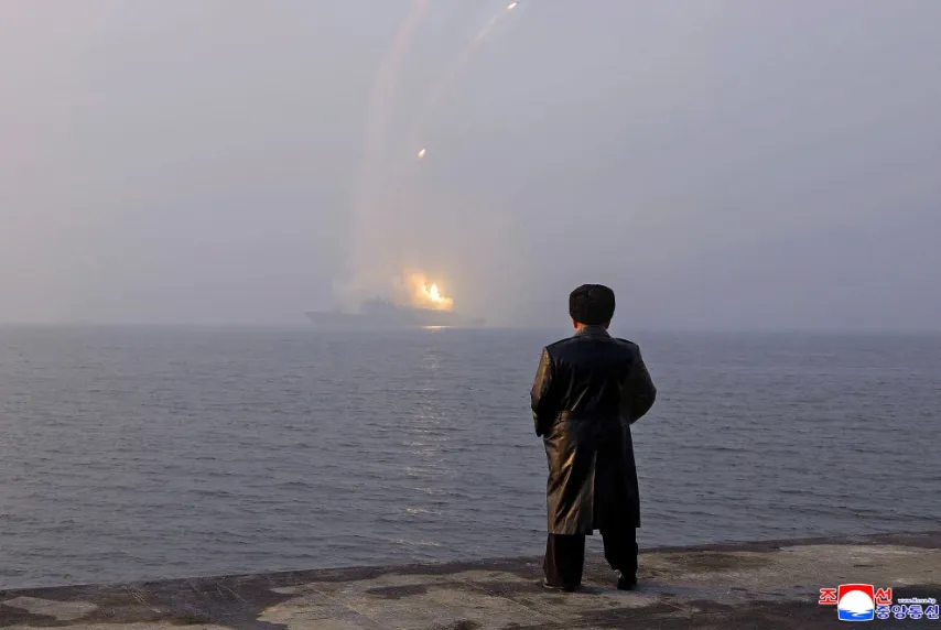 L&atilde;nh đạo Triều Ti&ecirc;n thị s&aacute;t t&agrave;u khu trục mới, tuy&ecirc;n bố tiến triển trong hải qu&acirc;n hạt nh&acirc;n - Ảnh 2.