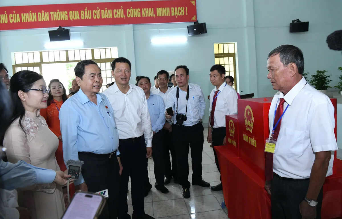 Chủ tịch Quốc hội: Đồng Nai tăng cường tuy&ecirc;n truyền, vận động cử tri bằng nhiều h&igrave;nh thức ph&ugrave; hợp - Ảnh 5.