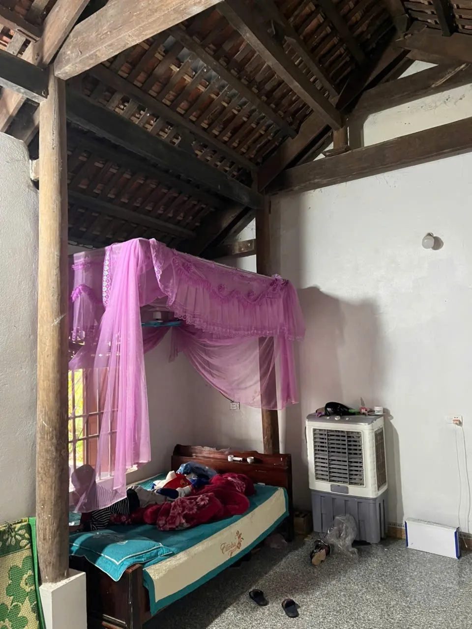 X&oacute;t xa bệnh nhi 1 tuổi mang tr&aacute;i tim lỗi nhịp, gia đ&igrave;nh kiệt quệ chờ ph&eacute;p m&agrave;u- Ảnh 1.