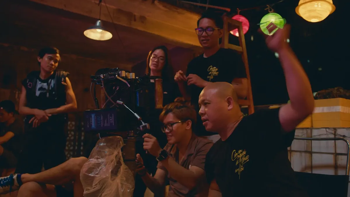 'C&aacute;m ơn người đ&atilde; thức c&ugrave;ng t&ocirc;i' bất ngờ bứt ph&aacute;- Ảnh 4.