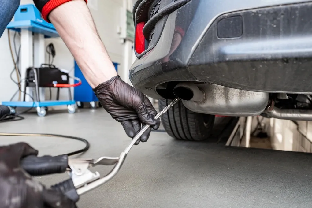 V&igrave; sao nhiều nước d&ugrave;ng phương ph&aacute;p &ldquo;đạp kịch ga&rdquo; khi kiểm định kh&iacute; thải xe diesel?- Ảnh 1.