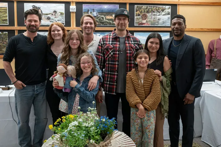 Sau hơn 40 năm, "Ng&ocirc;i nh&agrave; nhỏ tr&ecirc;n thảo nguy&ecirc;n" lại g&acirc;y sốt- Ảnh 2.