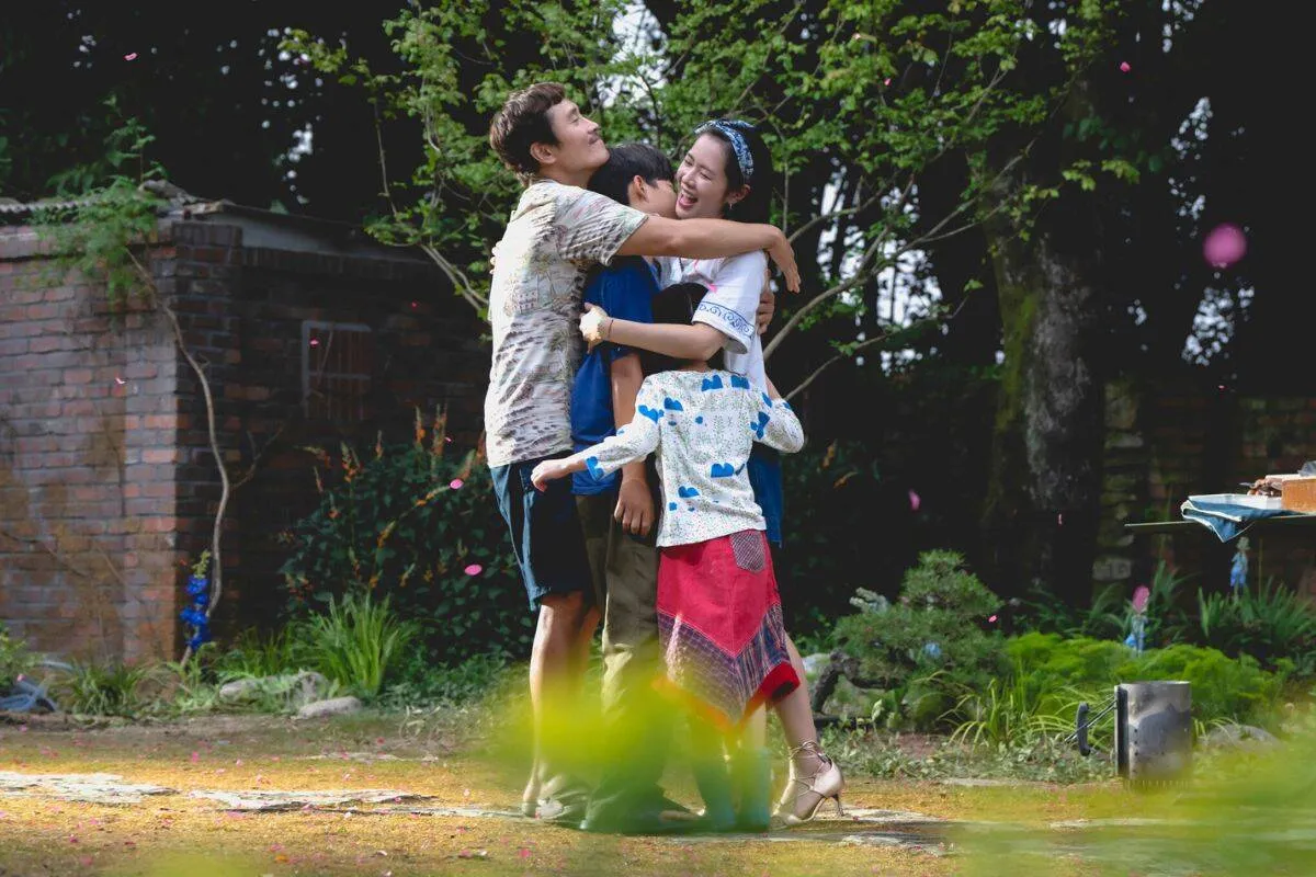 Cột mốc 10 triệu v&eacute; của "The King&rsquo;s Warden": T&iacute;n hiệu phục hồi của điện ảnh H&agrave;n Quốc?  - Ảnh 4.