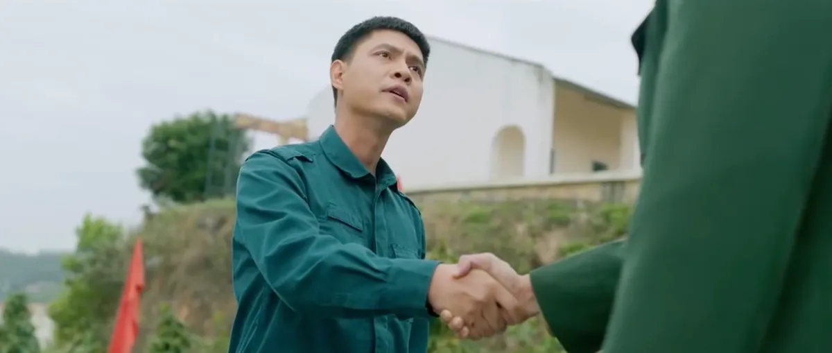 Kh&ocirc;ng giới hạn - Tập 19: Ki&ecirc;n bối rối khi Lam Anh hỏi thẳng chuyện t&igrave;nh cảm - Ảnh 2.