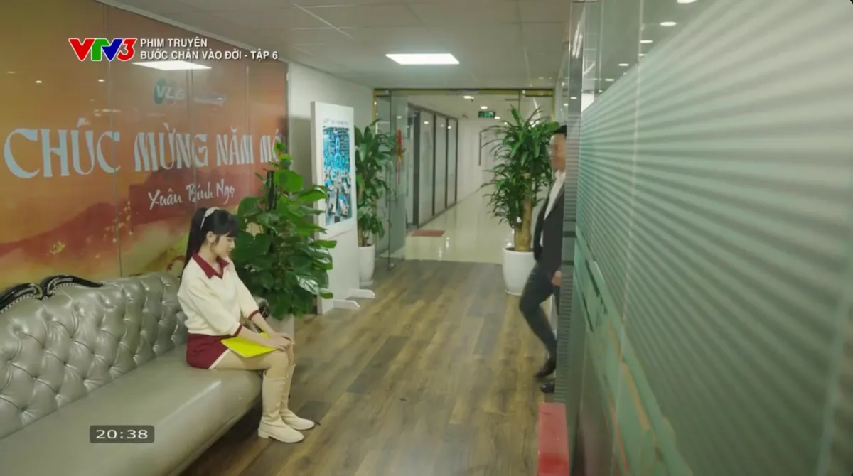 Bước ch&acirc;n v&agrave;o đời - Tập 6: Qu&acirc;n hạnh ph&uacute;c khi Thương đồng &yacute; l&agrave;m bạn g&aacute;i - Ảnh 10.