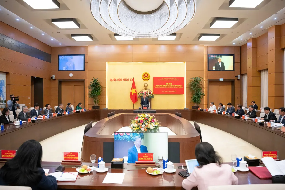 Tổng B&iacute; thư: Cần l&agrave;m r&otilde; vai tr&ograve; của Quốc hội trong thể chế h&oacute;a chủ trương của Đảng, ho&agrave;n thiện hệ thống ph&aacute;p luật - Ảnh 4.