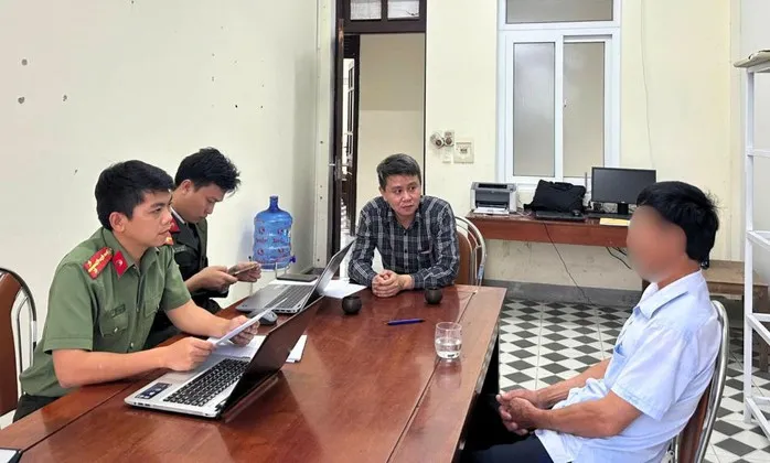 Hai người ở H&agrave; Tĩnh bị xử phạt v&igrave; đăng tải th&ocirc;ng tin sai sự thật về bầu cử- Ảnh 2.