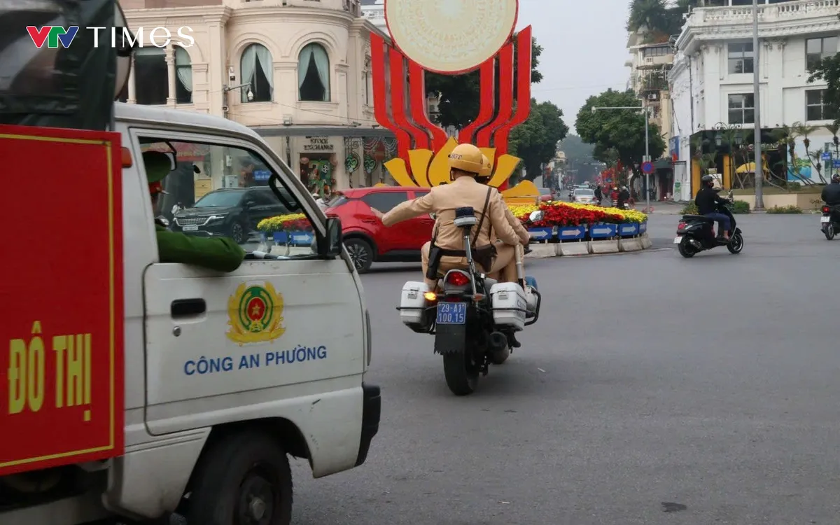 CSGT Hà Nội đảm bảo TTATGT phục vụ "Ngày hội non sông". Ảnh: QH