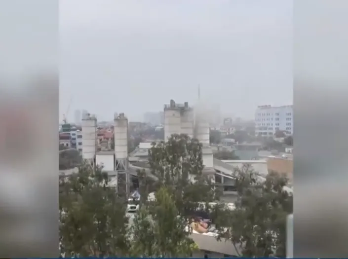 BAO NGƯỜI KHỔ V&Igrave; TRẠM TRỘN B&Ecirc; T&Ocirc;NG G&Acirc;Y &Ocirc; NHIỄM - Ảnh 2.