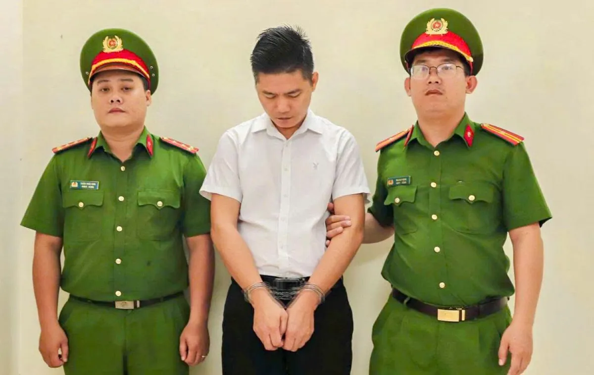 Khởi tố chồng chủ nh&agrave; h&agrave;ng trong vụ mua t&ecirc; t&ecirc; sống giết thịt phục vụ thực kh&aacute;ch ở Nha Trang- Ảnh 1.