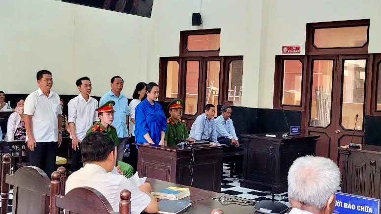 Kế to&aacute;n Ban Thi đua - Khen thưởng Đồng Th&aacute;p lập 173 chứng từ khống, chiếm đoạt hơn 2,1 tỉ đồng- Ảnh 1.