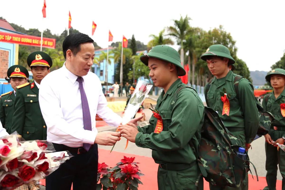 Lai Ch&acirc;u rộn r&agrave;ng ng&agrave;y hội giao nhận qu&acirc;n năm 2026  - Ảnh 7.