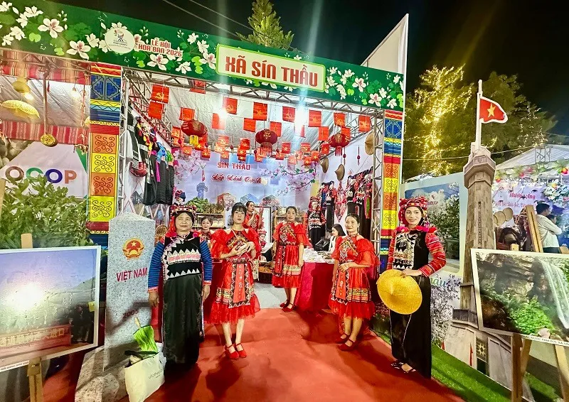 Điện Bi&ecirc;n: Ấn tượng kh&ocirc;ng gian trưng b&agrave;y sản phẩm văn h&oacute;a, du lịch 2026  - Ảnh 6.
