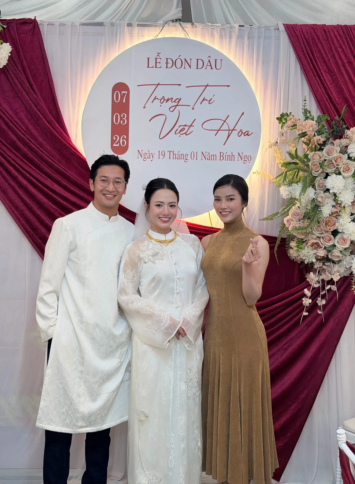 Việt Hoa xinh đẹp trong lễ ăn hỏi, sắp xuất hiện ở phim mới- Ảnh 3.