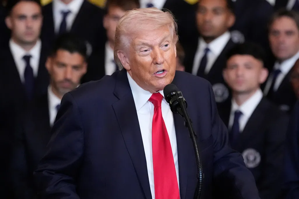 Tổng thống Trump muốn c&oacute; tiếng n&oacute;i trong việc lựa chọn l&atilde;nh đạo tiếp theo của Iran - Ảnh 1.