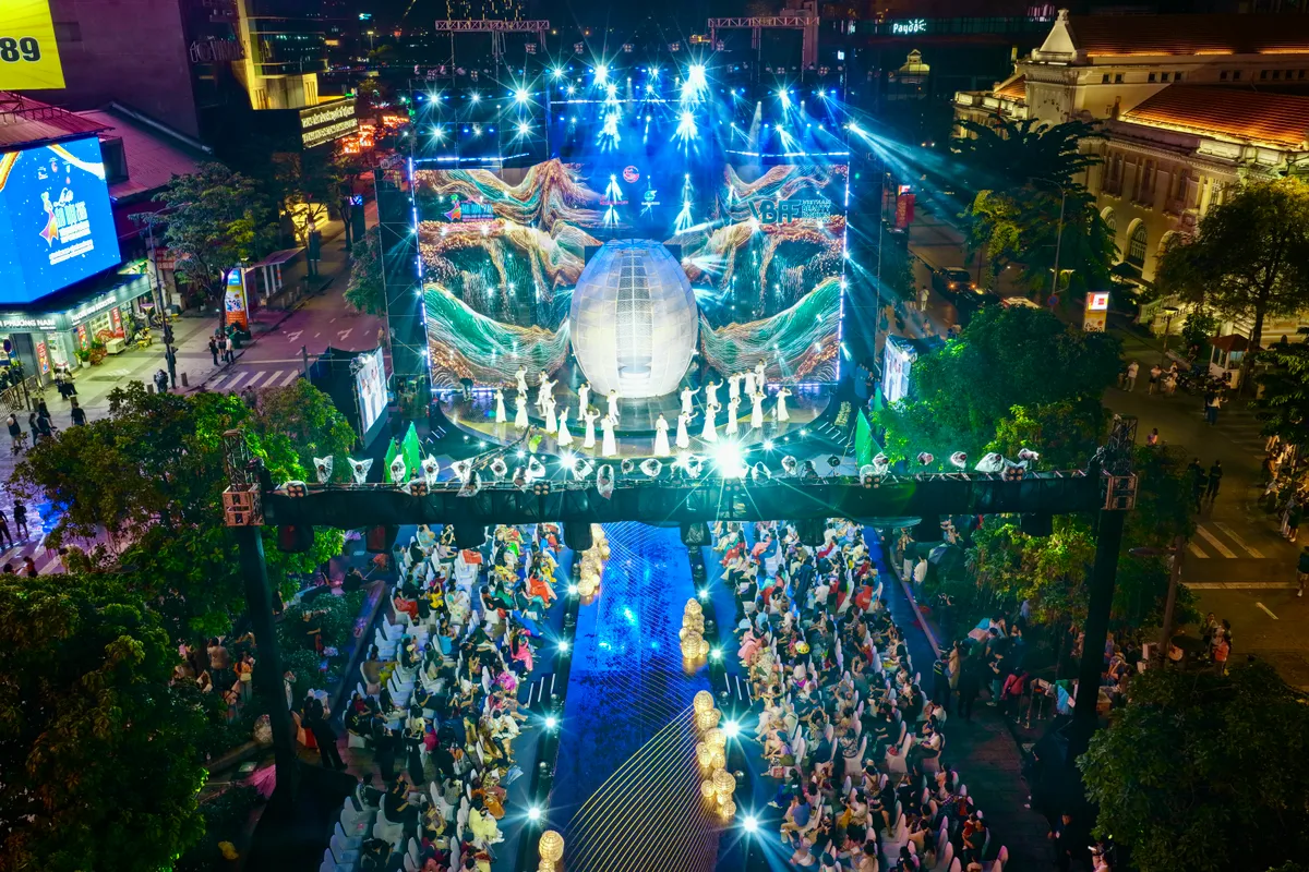 Đặc sắc chương trình nghệ thuật với áo dài tại Lễ hội Áo dài TP Hồ Chí Minh 2026- Ảnh 1. Đặc sắc chương trình nghệ thuật với áo dài tại Lễ hội Áo dài TP Hồ Chí Minh 2026- Ảnh 1.