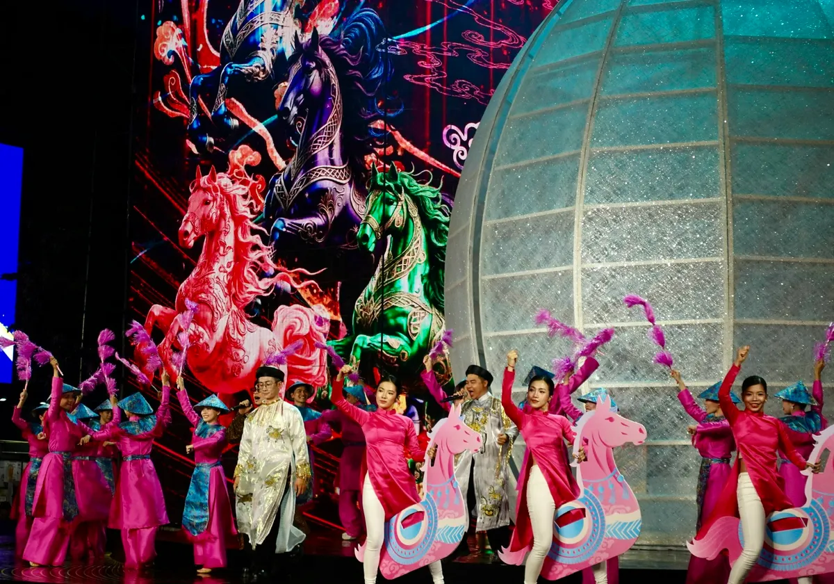 Khai mạc Lễ hội Áo dài TP Hồ Chí Minh 2026: Sức sống di sản trong kỷ nguyên mới - Ảnh 12.