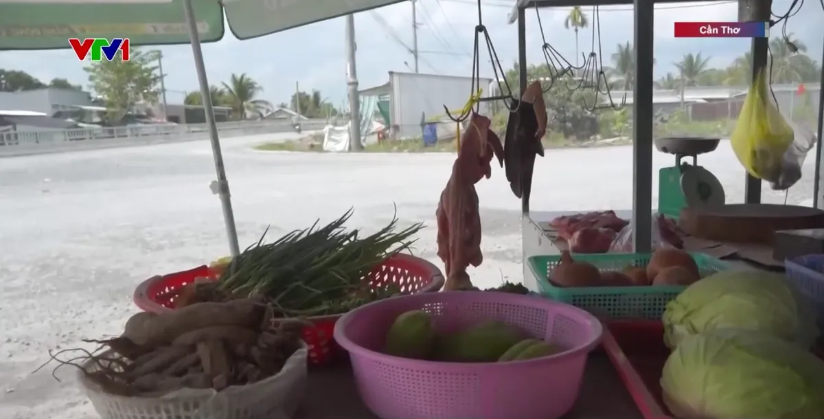 Bụi phủ khu dân cư do thi công đường - Ảnh 2.