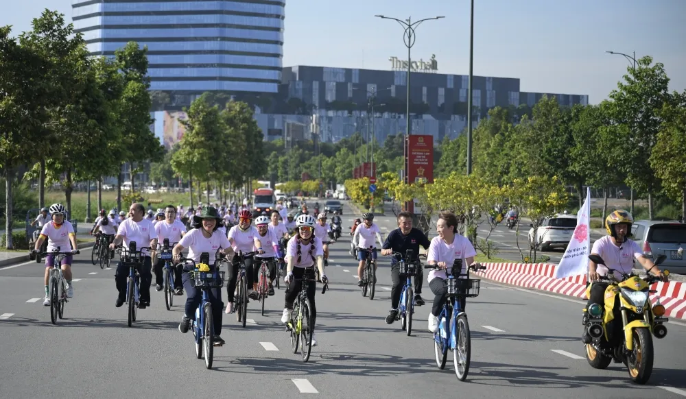 Trải nghiệm không gian đa sắc màu tại lễ hội Việt - Nhật - Ảnh 1.