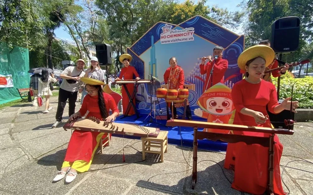 Biểu diễn âm nhạc truyền thống Việt Nam