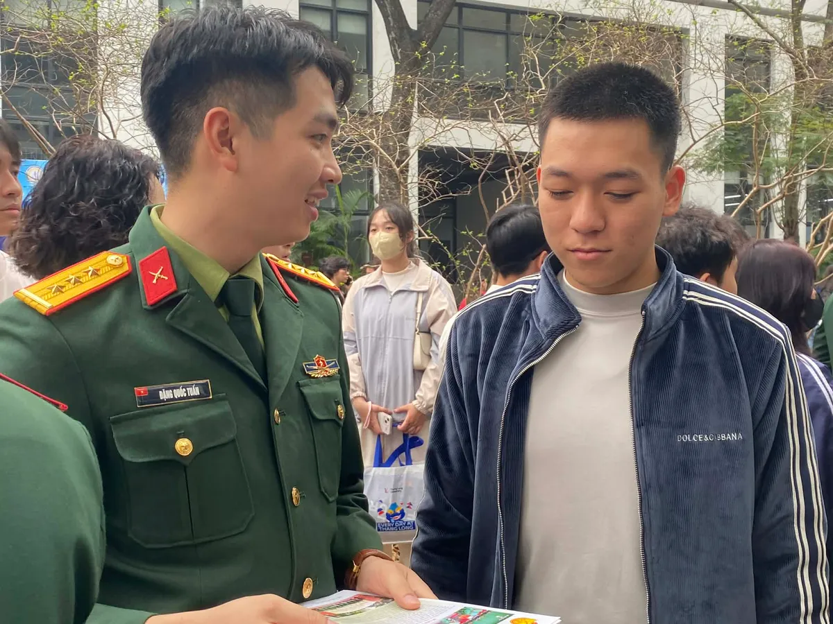 Trường qu&acirc;n đội lần đầu tổ chức kỳ thi đ&aacute;nh gi&aacute; năng lực ri&ecirc;ng từ năm 2026 - Ảnh 1.