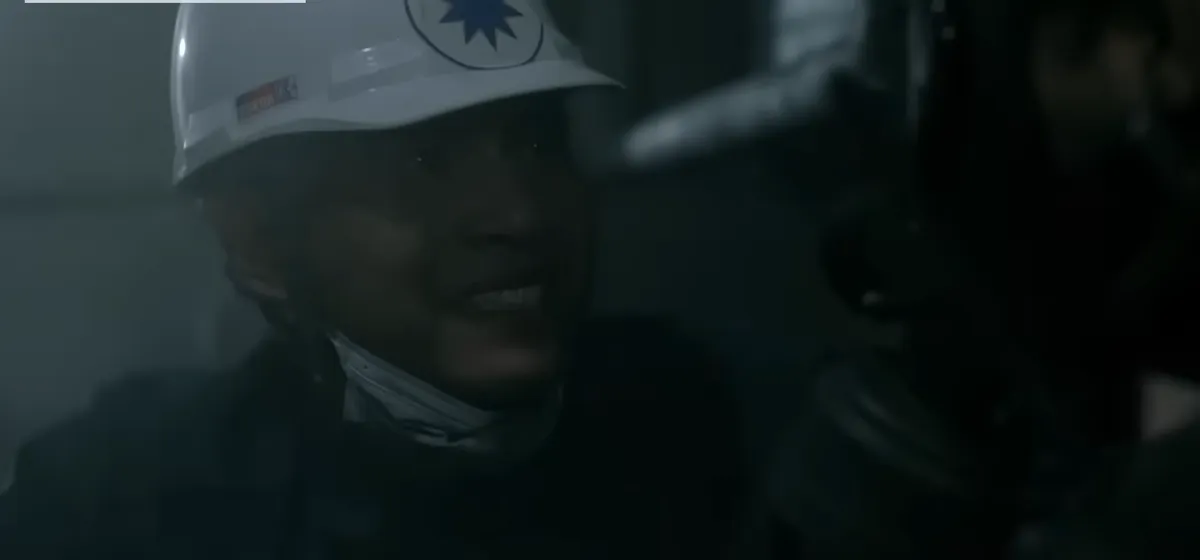 Kh&ocirc;ng giới hạn - Tập 21: Lợi hy sinh? - Ảnh 4.