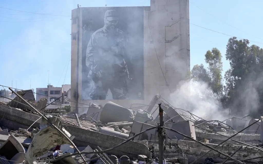 Tòa nhà bị phá hủy do cuộc không kích của Israel tại thị trấn Nabatiyeh, miền Nam Lebanon, ngày 5/3/2026 (Ảnh: AP)