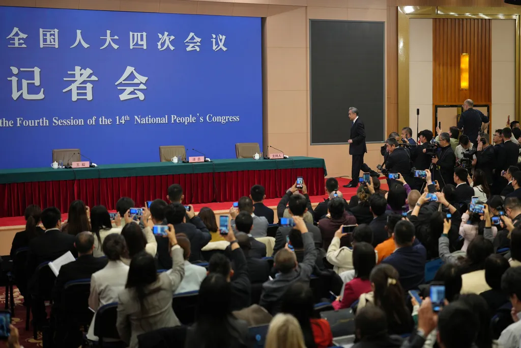 Định hướng đối ngoại của Trung Quốc - Ảnh 2.